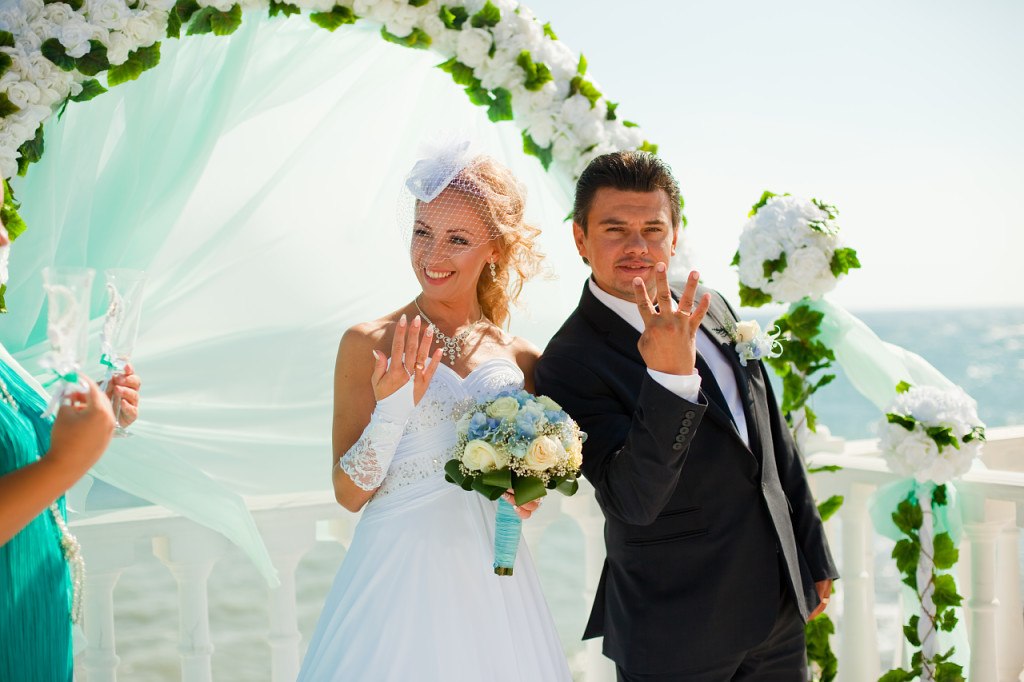 Организация свадьбы у моря в Крыму